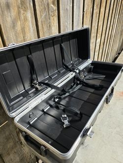 SKB Compact Stand Case 36-1/2 x 11-7/8 x 8-1/4 with Wheels & Straps, TSA Latches, Over molded Handle