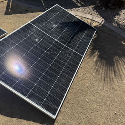 Renogy 550 Watt Bifacial Solar Panel 