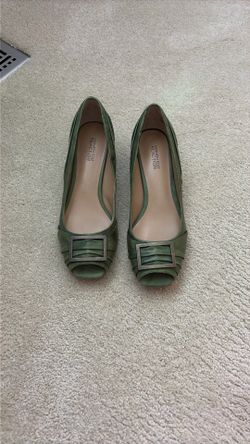 Kenneth Cole Olive Green Dress Shoe Size 8