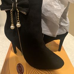 Black Boots