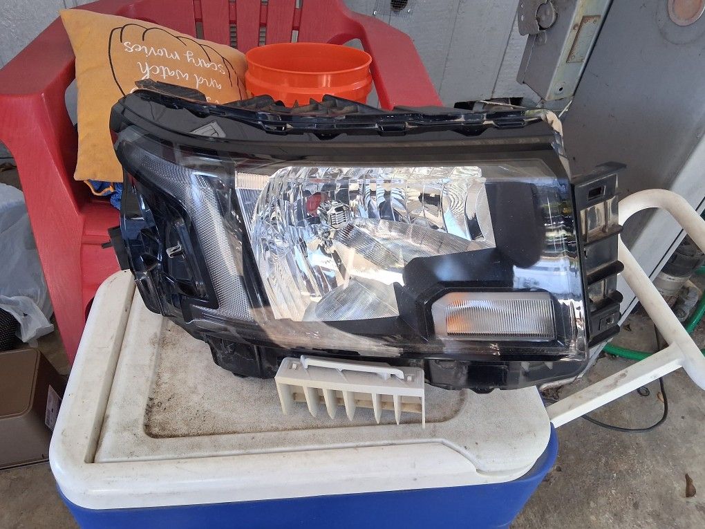 22-25 Nissan Frontier Headlight