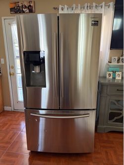 Samsung refrigerator 36” 28