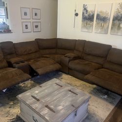 Haverty’s Laramie Sectional- Brown Microfiber
