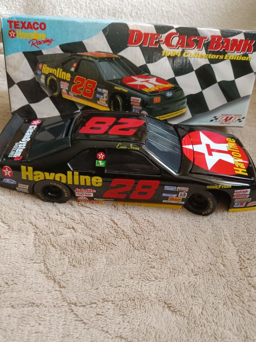 Die Cast Collector's Edition Bank Car
