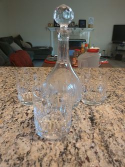 Crystal Decanter 3 glasses