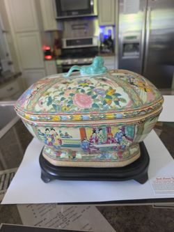 Oriental serving bowl.