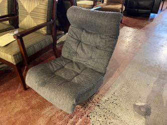 AMAZON BASICS Swivel Adjustable Lounge Chair