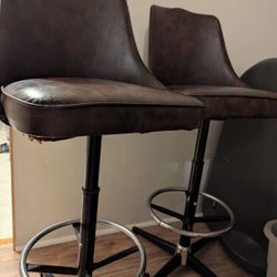 Swivel Bar Stools 