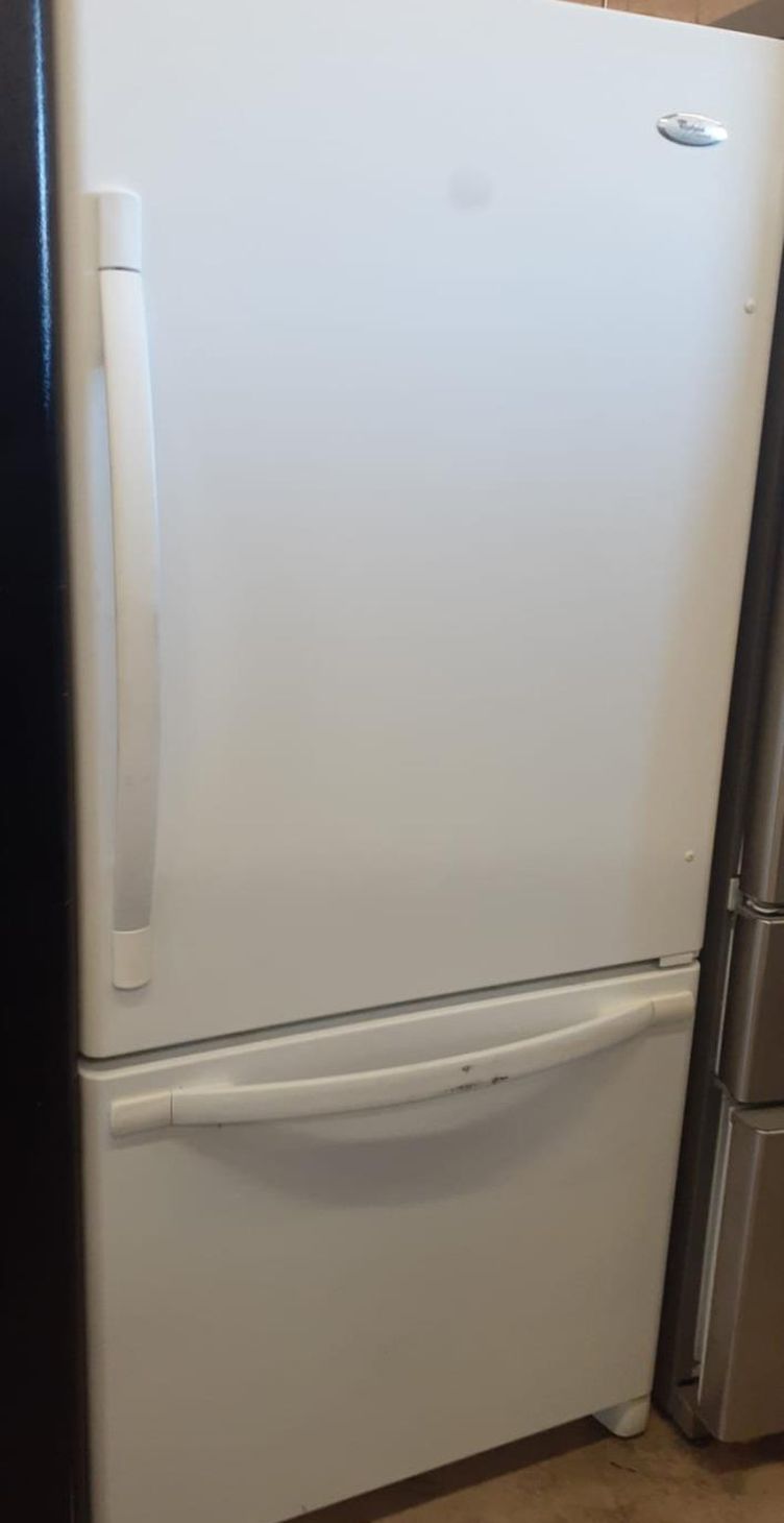 Whirlpool Bottom Freezer  White Refrigerator Fridge
