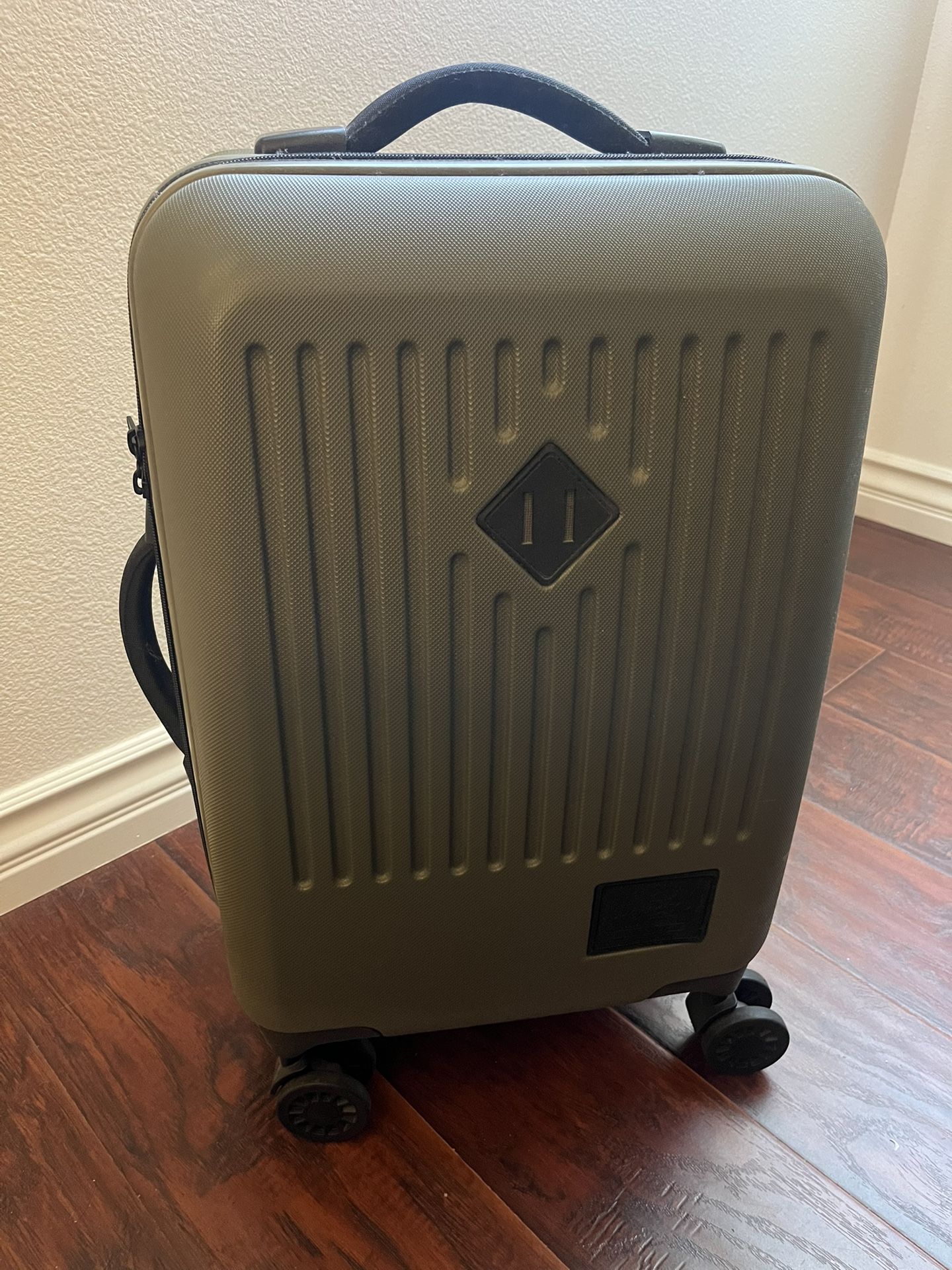 Suitcase Herschel