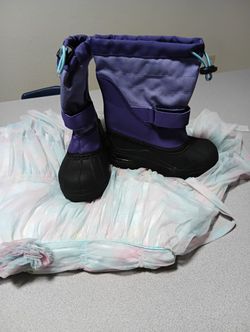 Selling Little Girls Boots