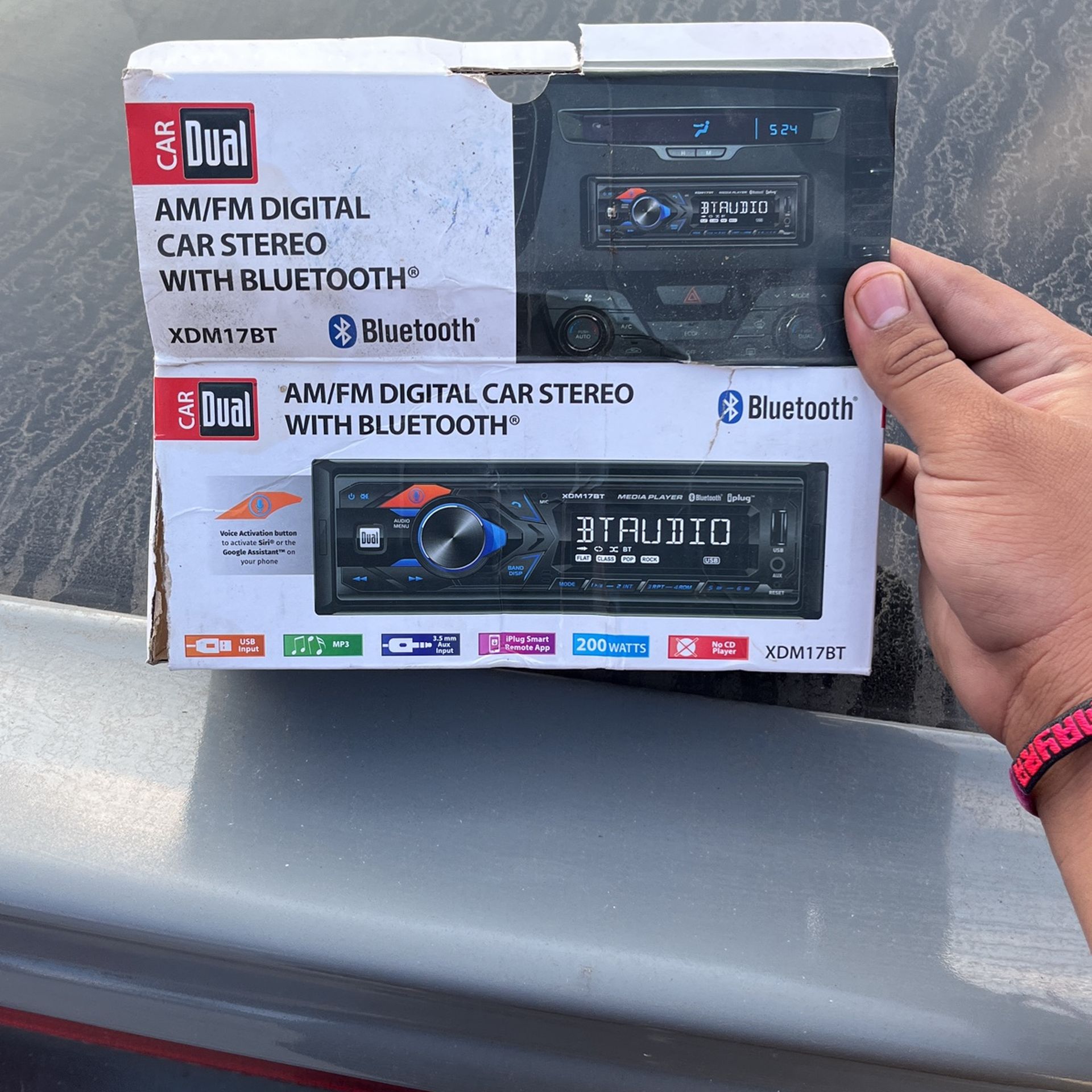 Car Dual Am/Fm Digital Car Stereo With BluetoothMISSING CABLES!