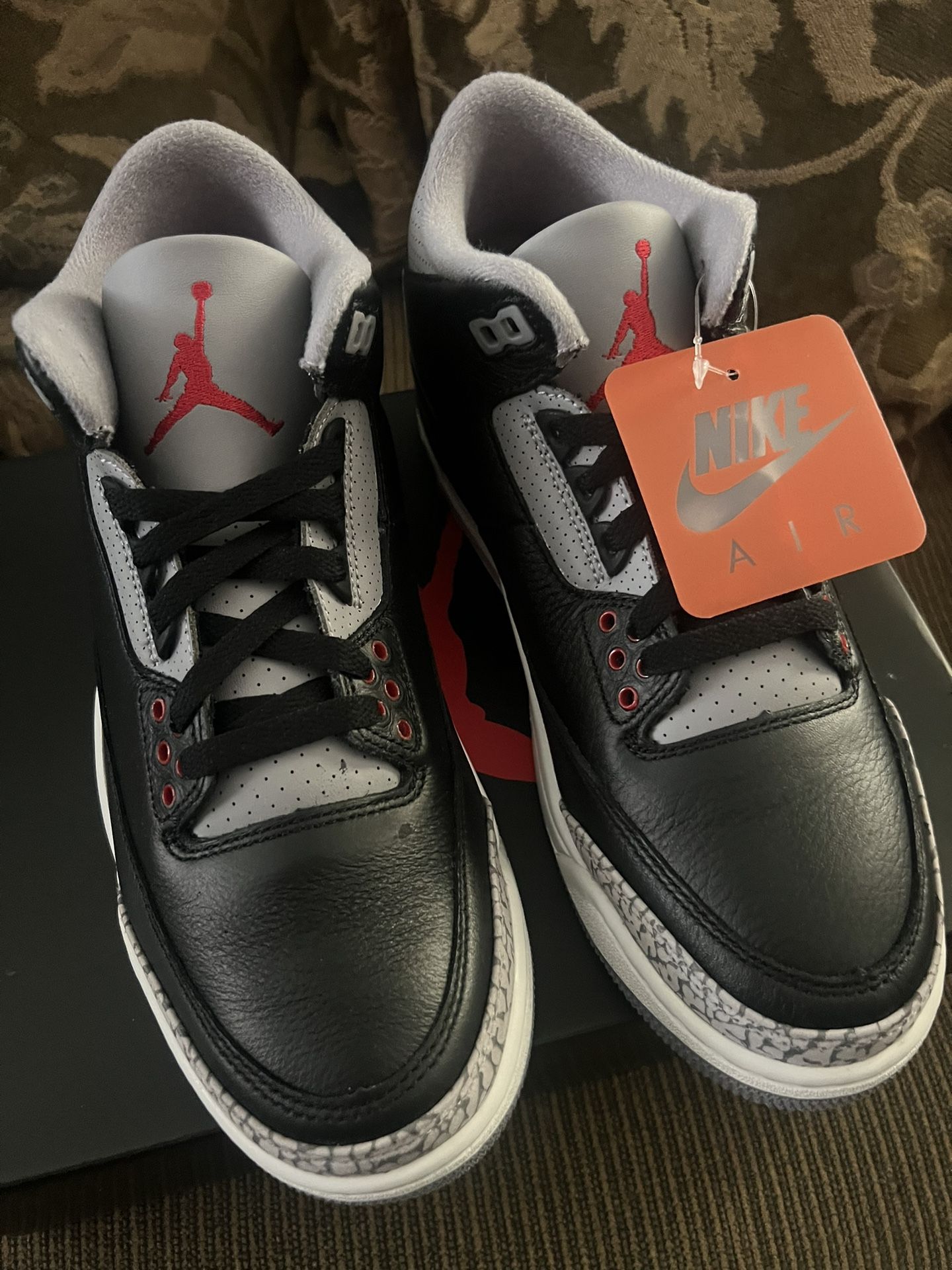 Air Jordan 3 Retro Size 8.5 Deadstock
