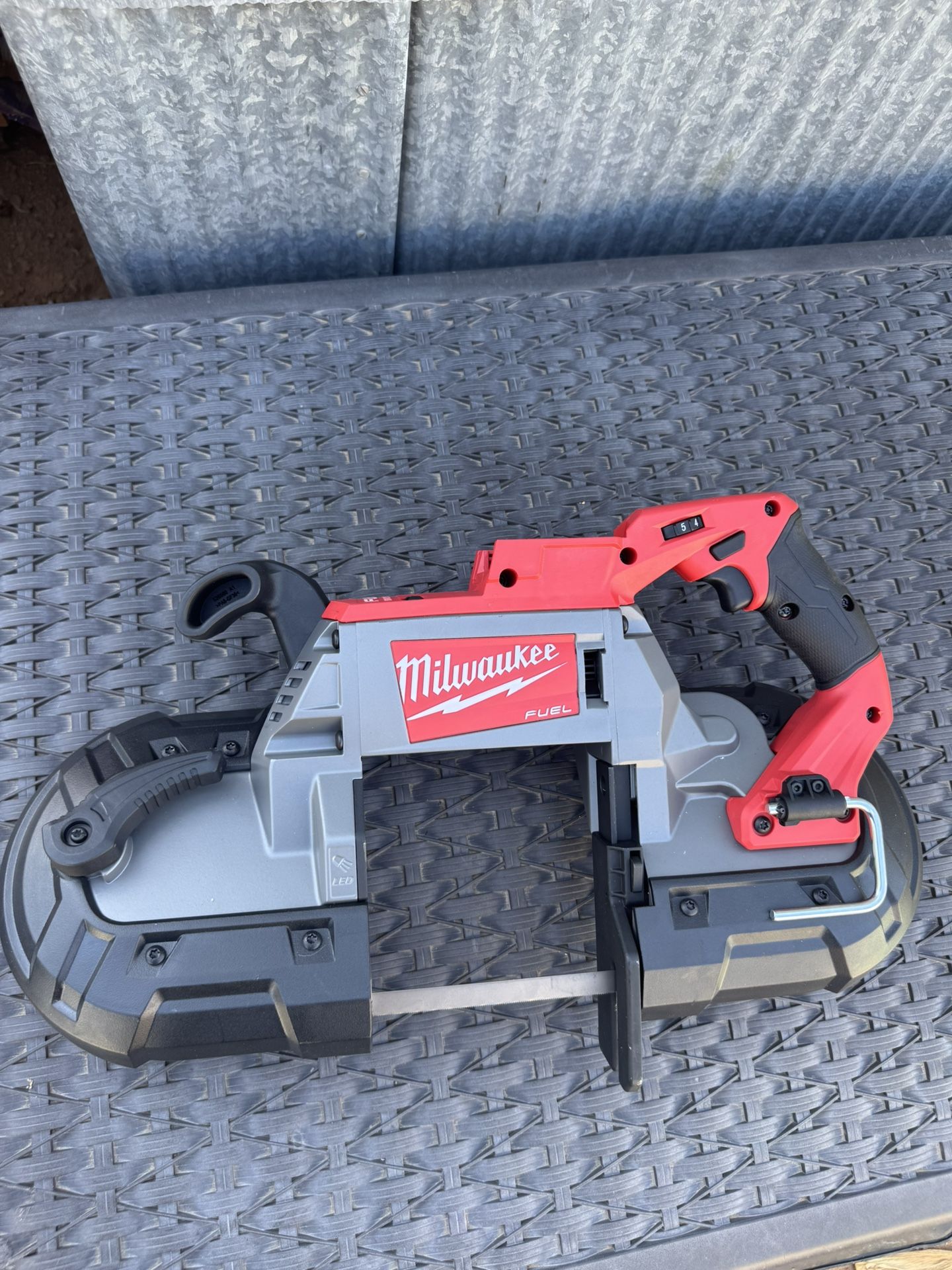 Milwaukee Band Saw