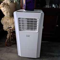 New  5000 Btu Air Conditioner 