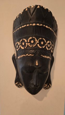 Hand-Carved African Wooden Wall Mask