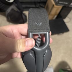 Logitech Zone Vibe Wireless Stereo - USB Type C - Wireless - (contact info removed)98