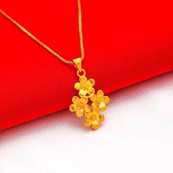 Gold-plated flower flower pendant long-lasting women's three-dimensional four small flower pendant + Necklace In Set