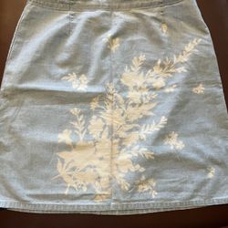 Liz Claiborne Jean Skirt In Size 12 Petite 