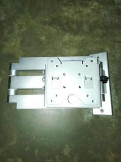 Pull out TV wall mount (free !!!)