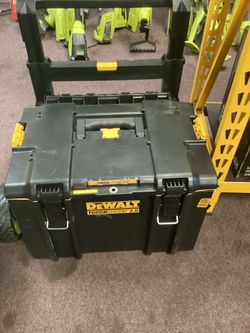 Dewalt Rolling Tool Box $100