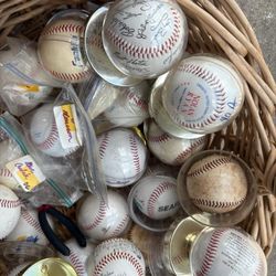 Multiple Baseballs With Autographs 