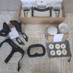Quest 2 + RAZER Headstrap & Facial interface + Kiwi dumbells