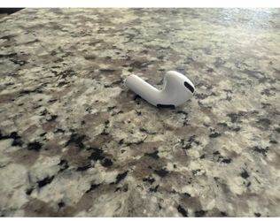 Apple Airpods 4 ( Right Earbud) Replacement