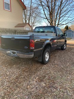 hello I’m selling my 2003 f350 clean title in hand come take a test Text me anytime