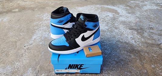 Air Jordan 1 High
University Blue
