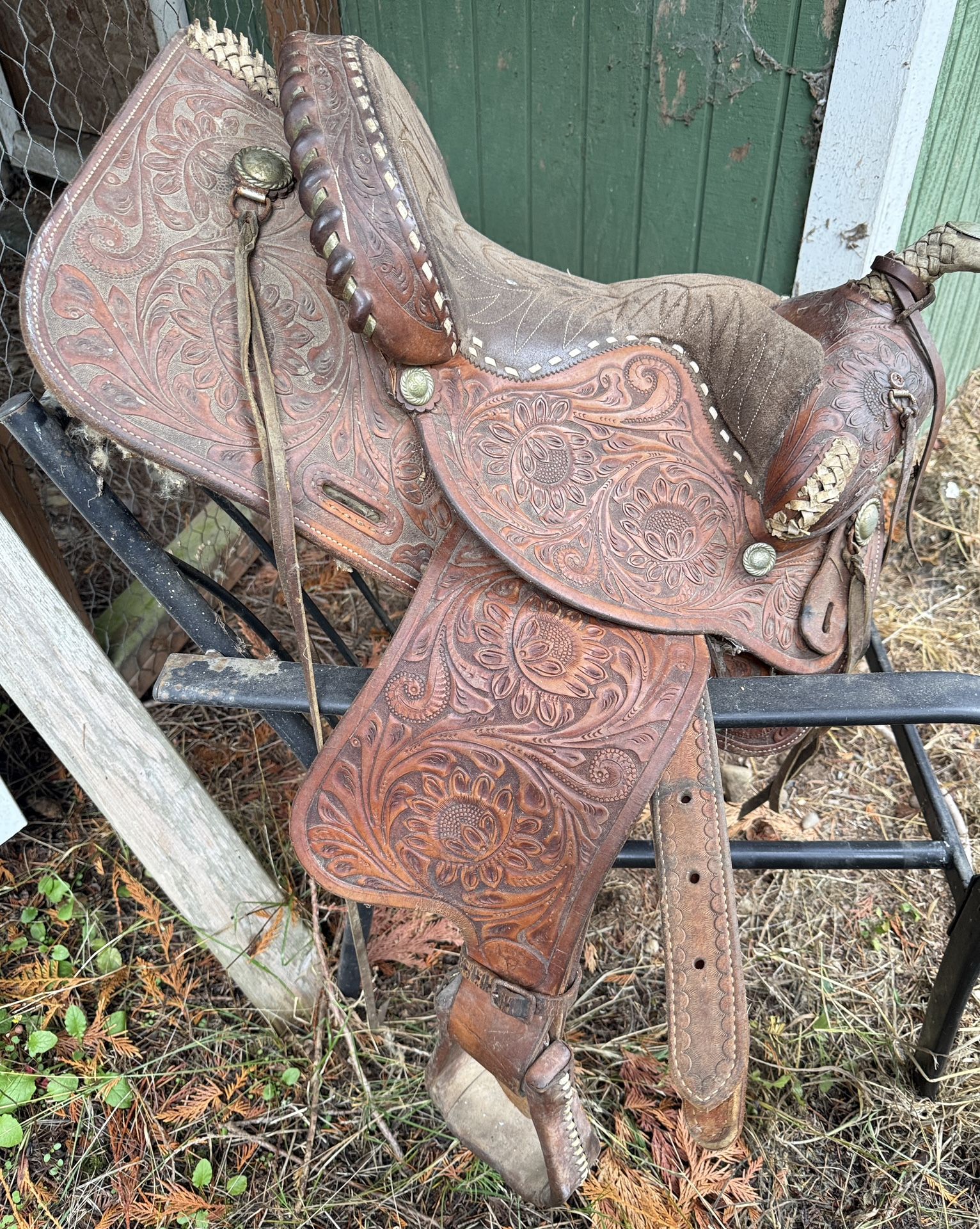Old Horse Saddle