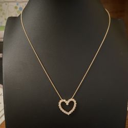 18k Gold Heart Necklace With Diamonds
