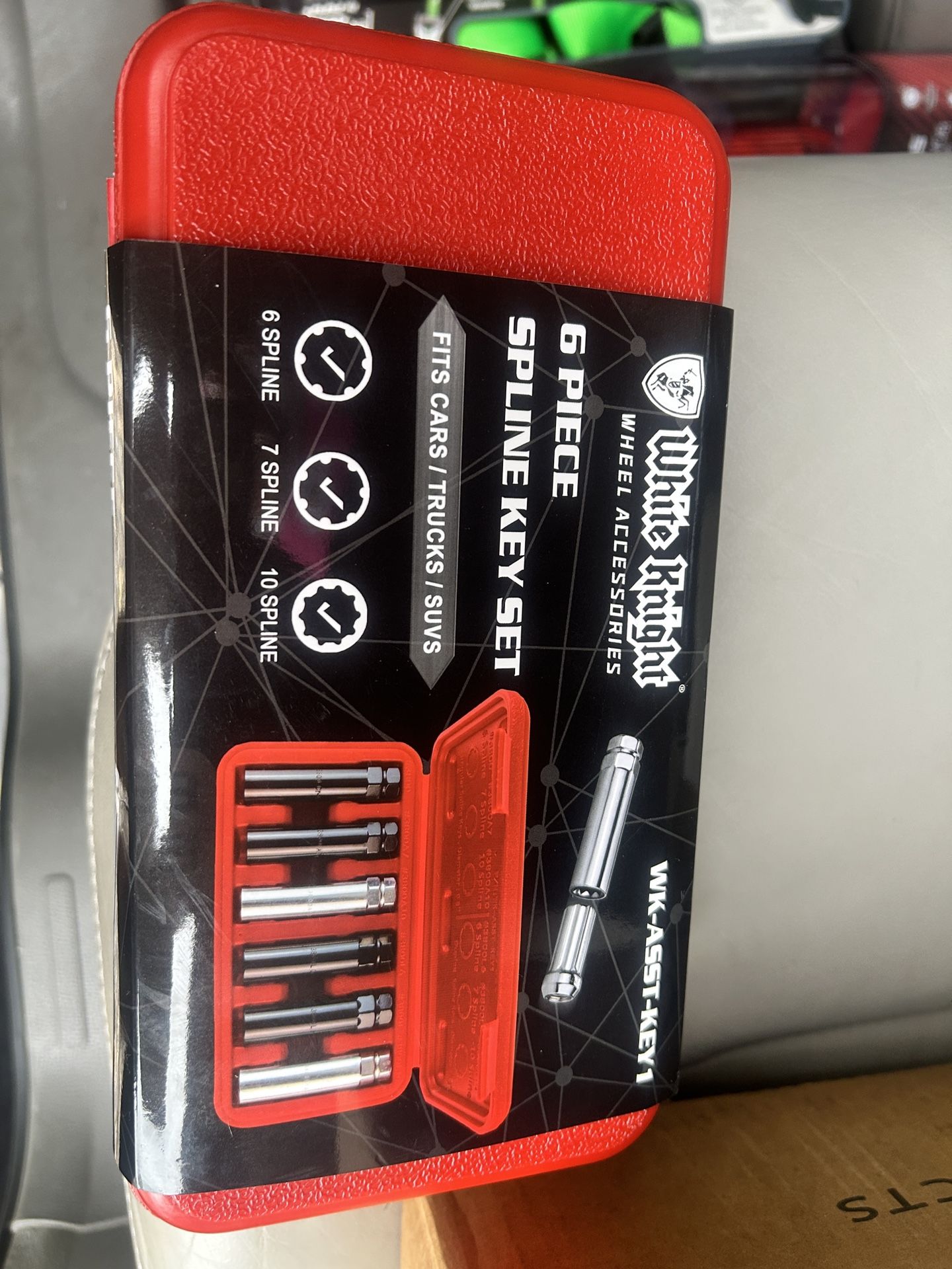 White Knight Wheel Lock Set