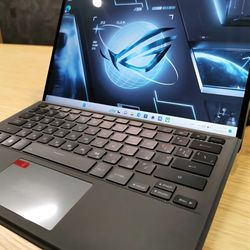 ASUS ROG Flow Z13 Gaming Tablet (Like New)