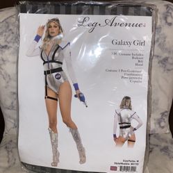 COSTUMES