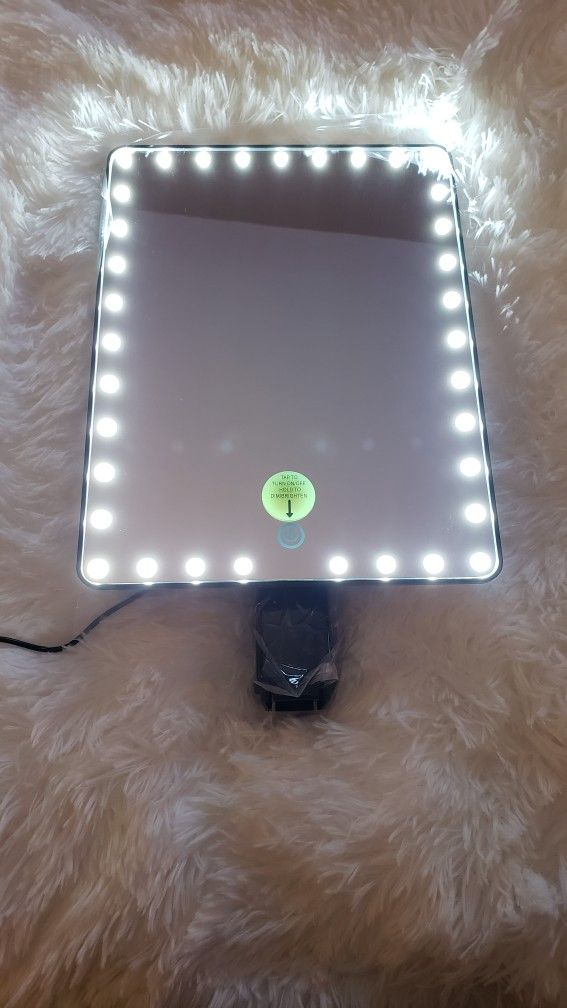 Table Top Vanity Makeup Mirror