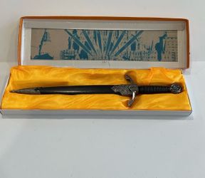 Decorative Medieval Dagger with Box