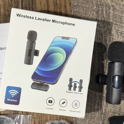Wireless Microphone Set iPhone And Android USB C Tok Tok YouTube Interviews 
