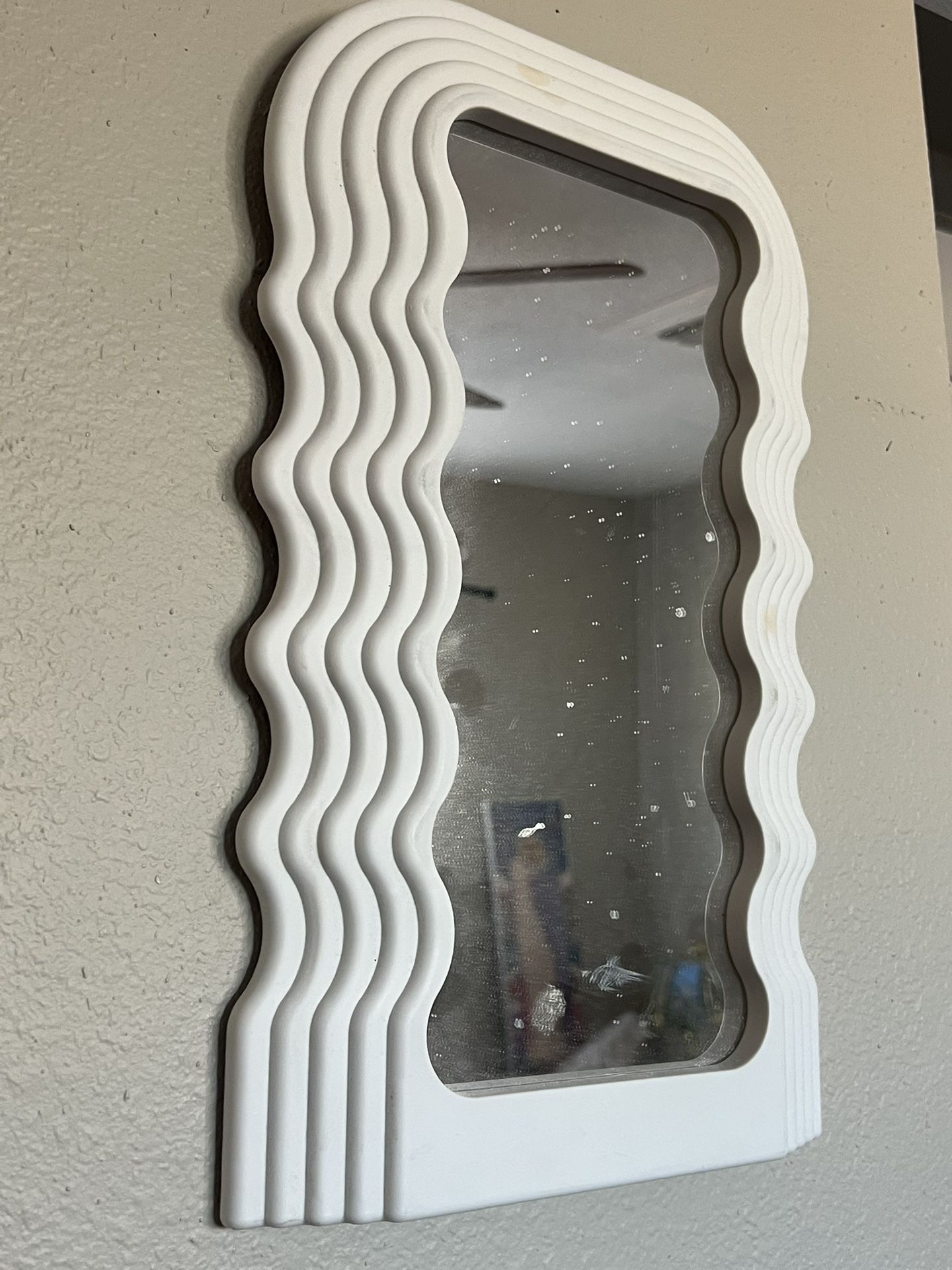 Squiggle Mirror