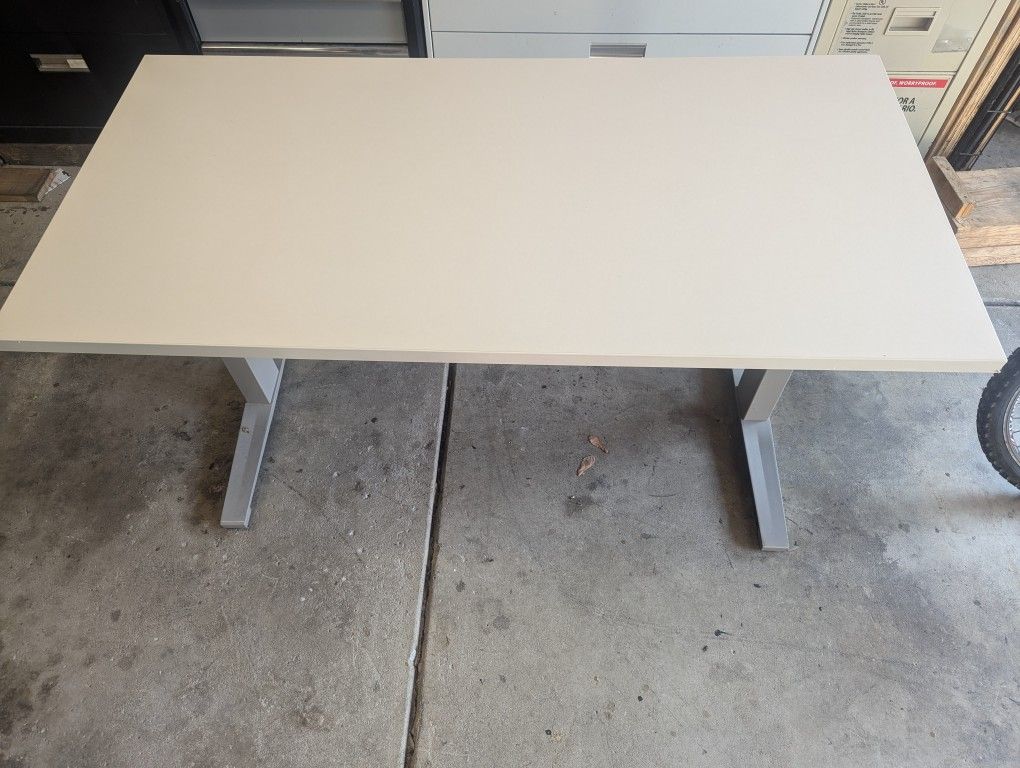 Herman Miller Crank Up Desk