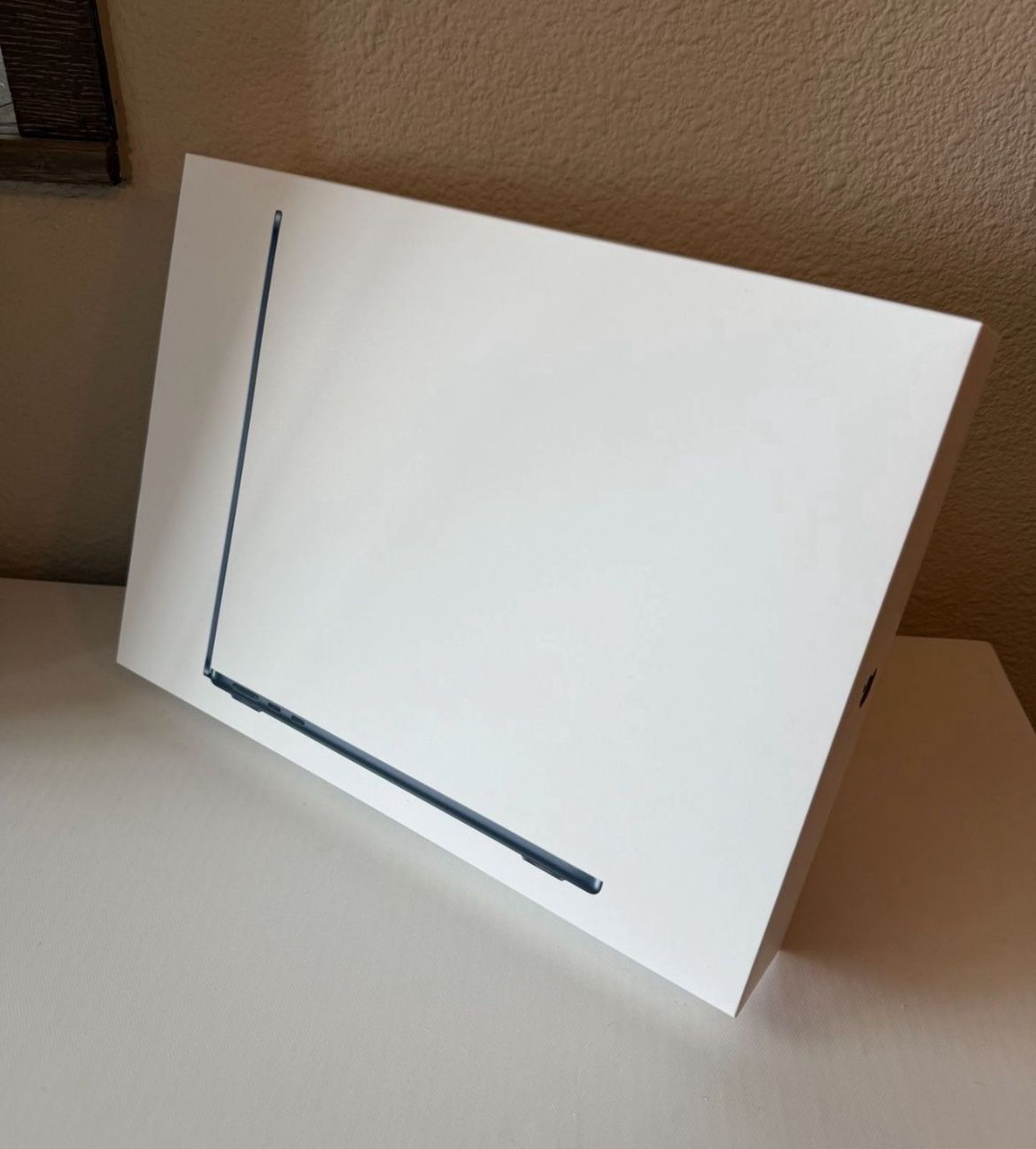 13” Apple MacBook Air laptop m4 chip 16gb 256gb