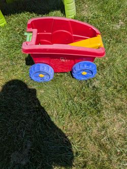 Small Little People Wagon