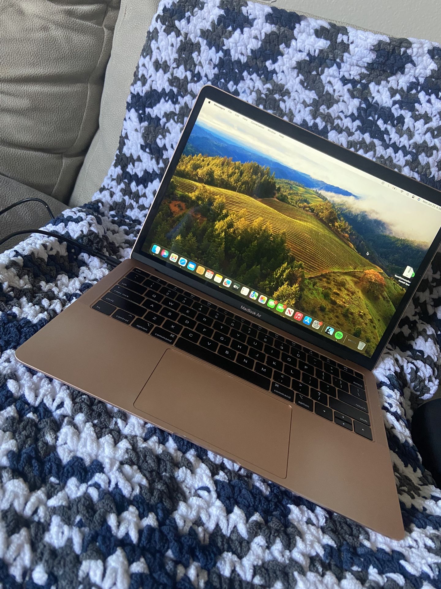 Apple MacBook Air Perfect Condition