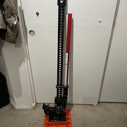 HI Lift Jack With Accessories 