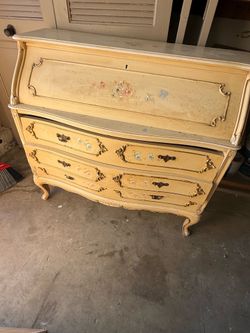 Free Vintage Desk/Drawers