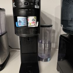 Ninja Thirsti Drink System – Like New! 