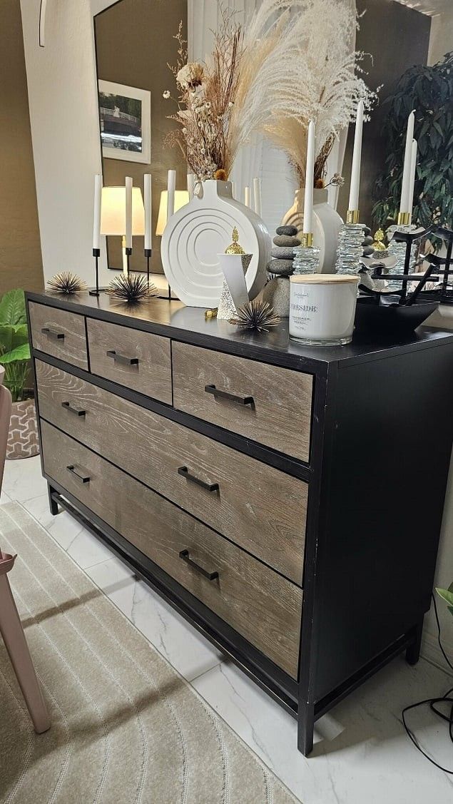 Universal Gray and Parchment Dresser in Chalkboard/Backpack (Smartstuff)