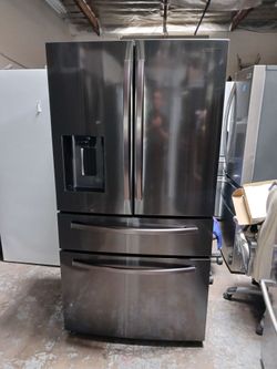 Refrigerator Samsung Counter depht French door in black stainless steel 40 days warranty Delevery