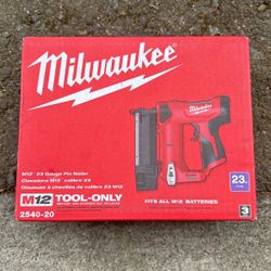 Milwaukee 23ga Pin Nailer New