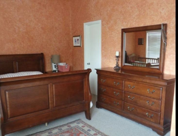 Mahogany Solid Wood Bedroom Set:Free
